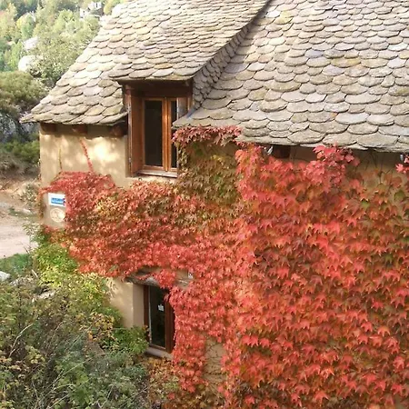 Gites Du Chastel Feriehus